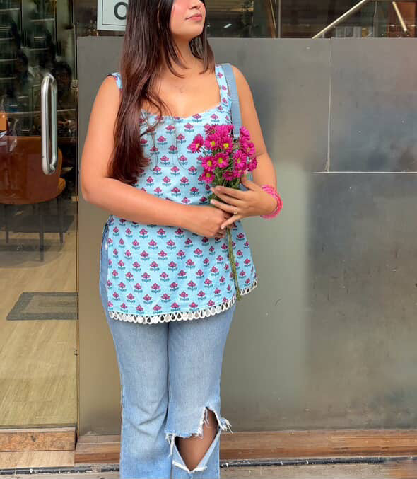 sky butti mirror lace shortie