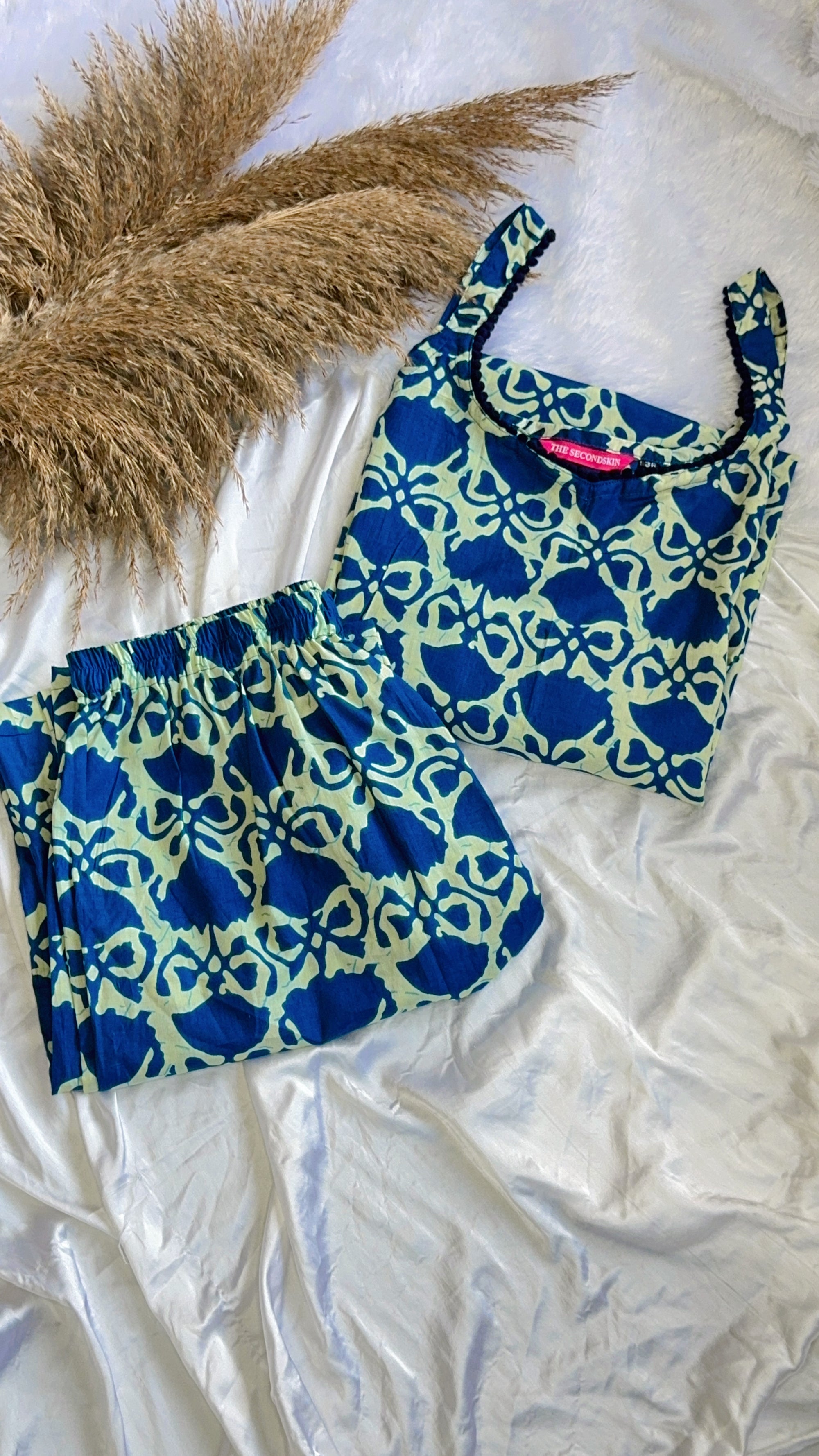 blue dhabu co ord