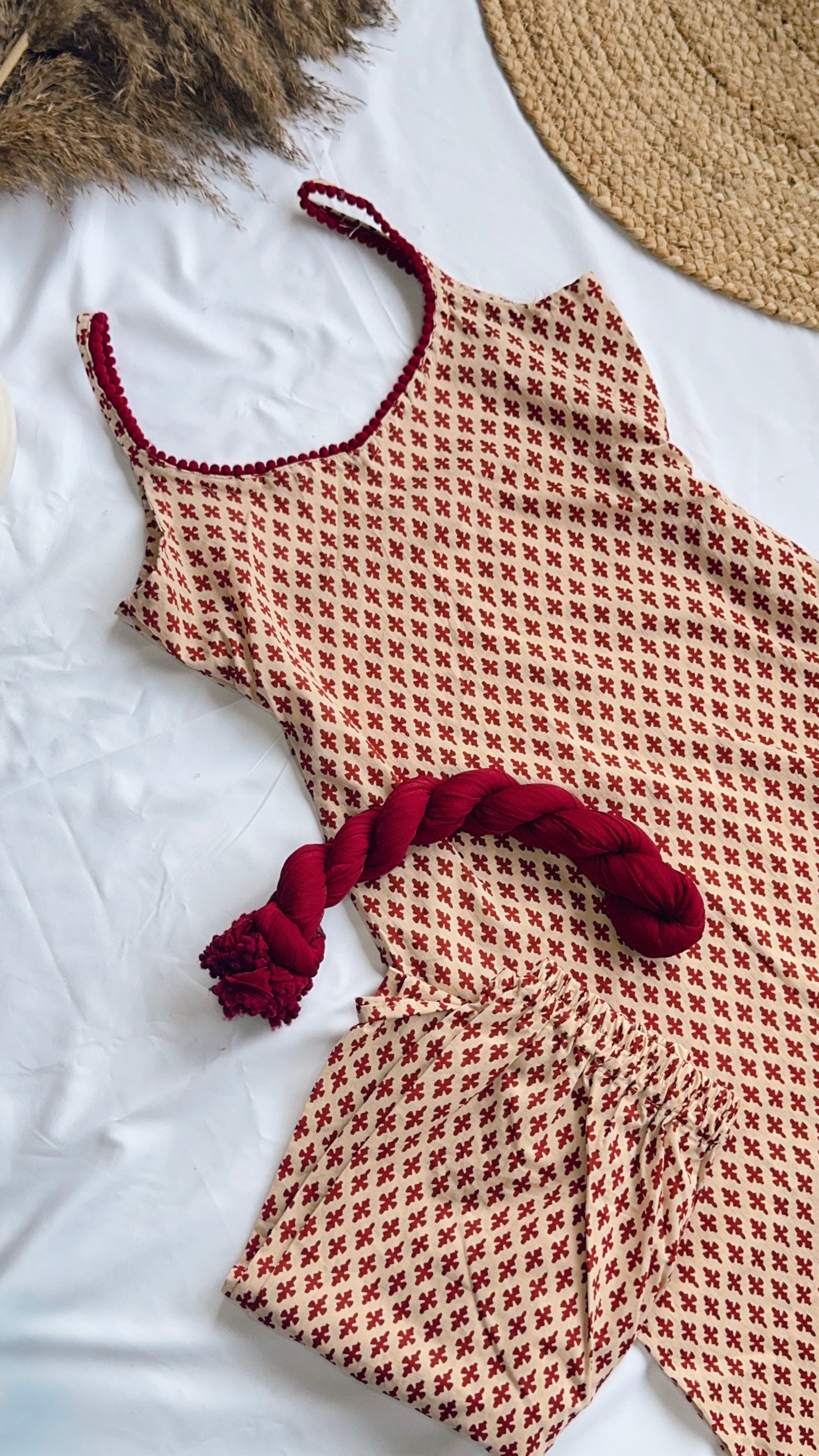 cream gamthi suit set