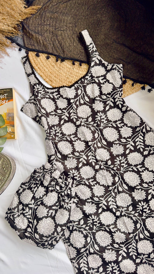 black flora suit set