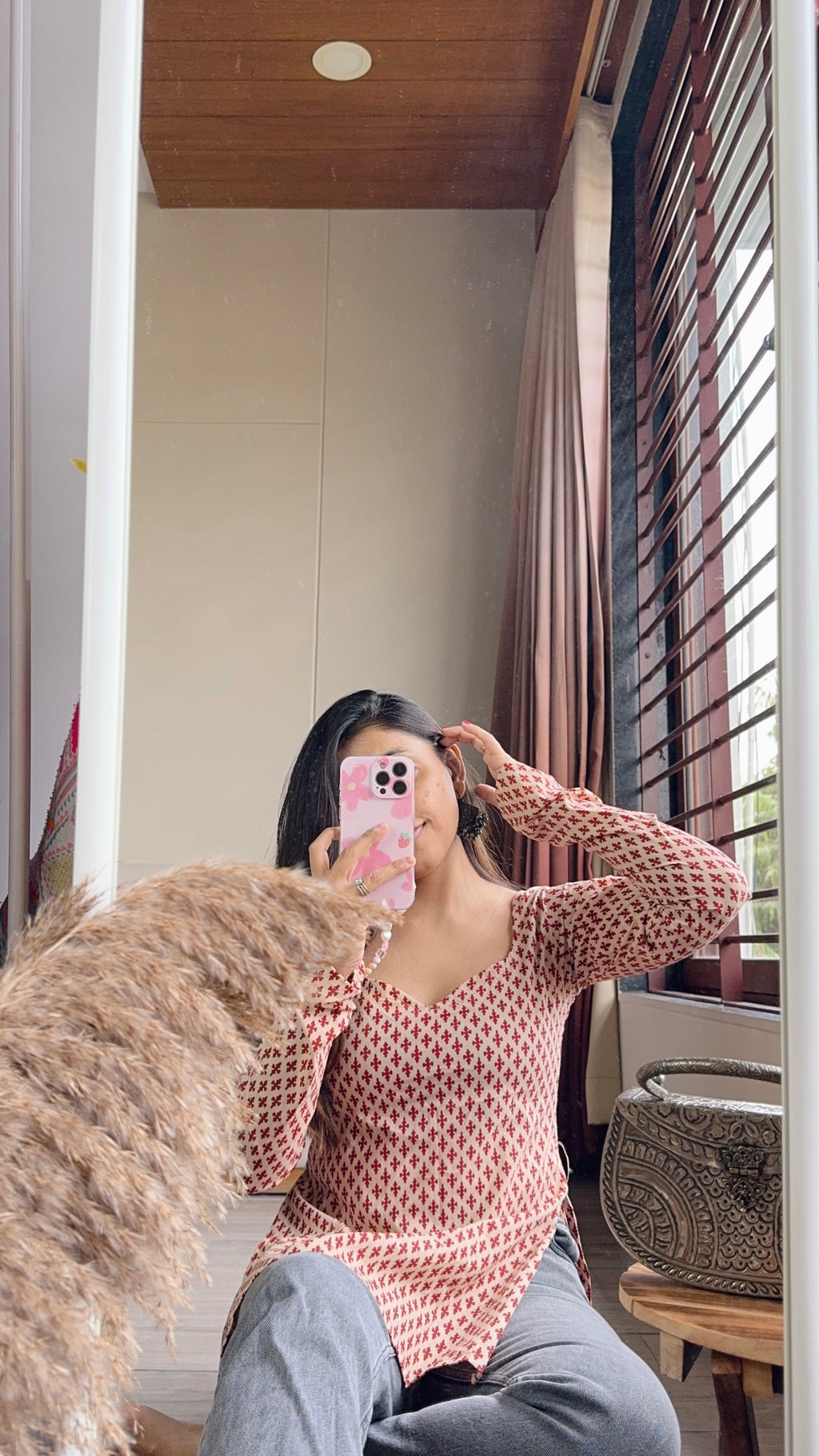 cream gamthi full sleeves short kurti