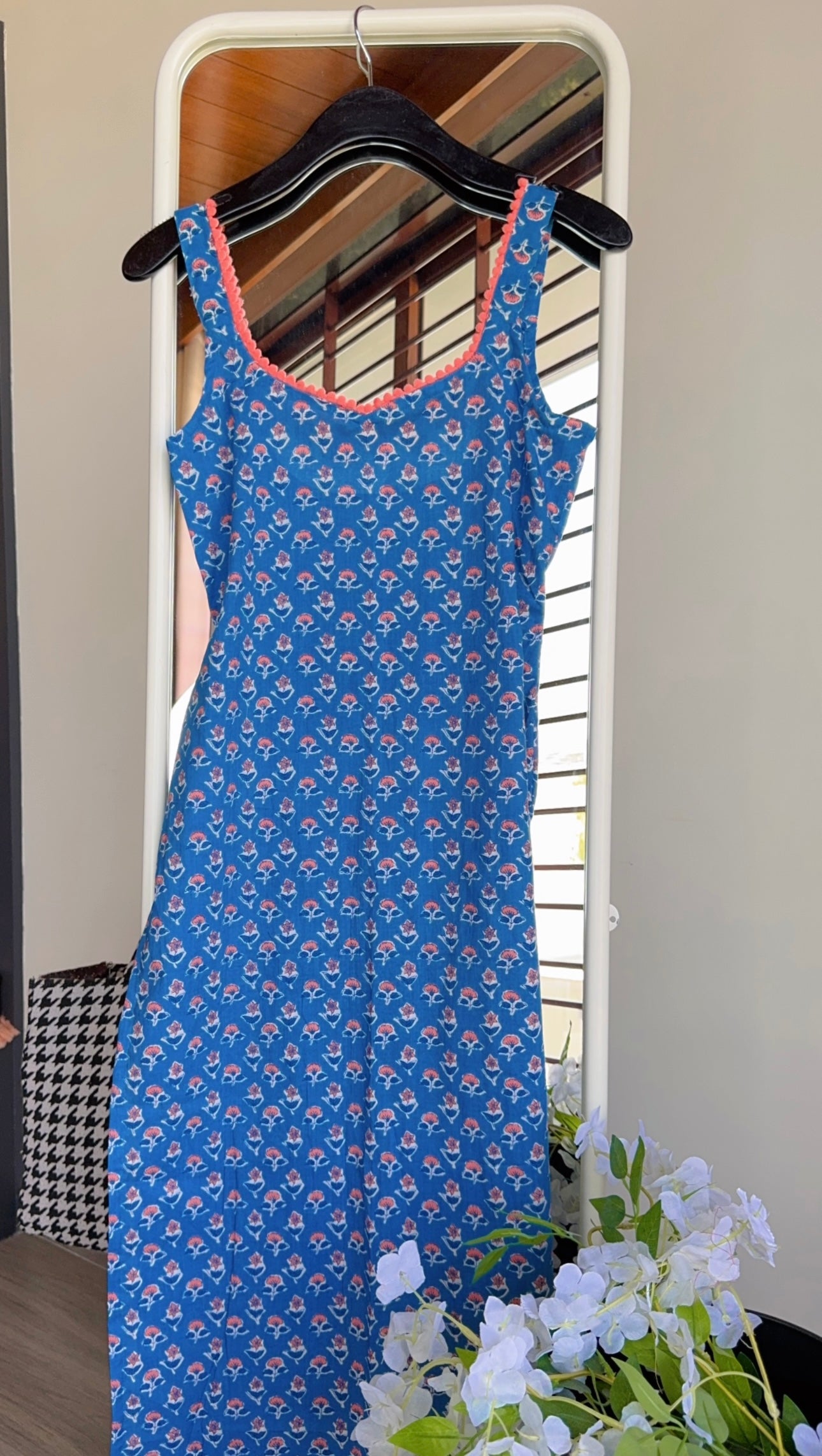 blue butti long kurti