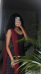 black gamthi suit set