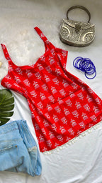 hot lawa shortie with shell lace