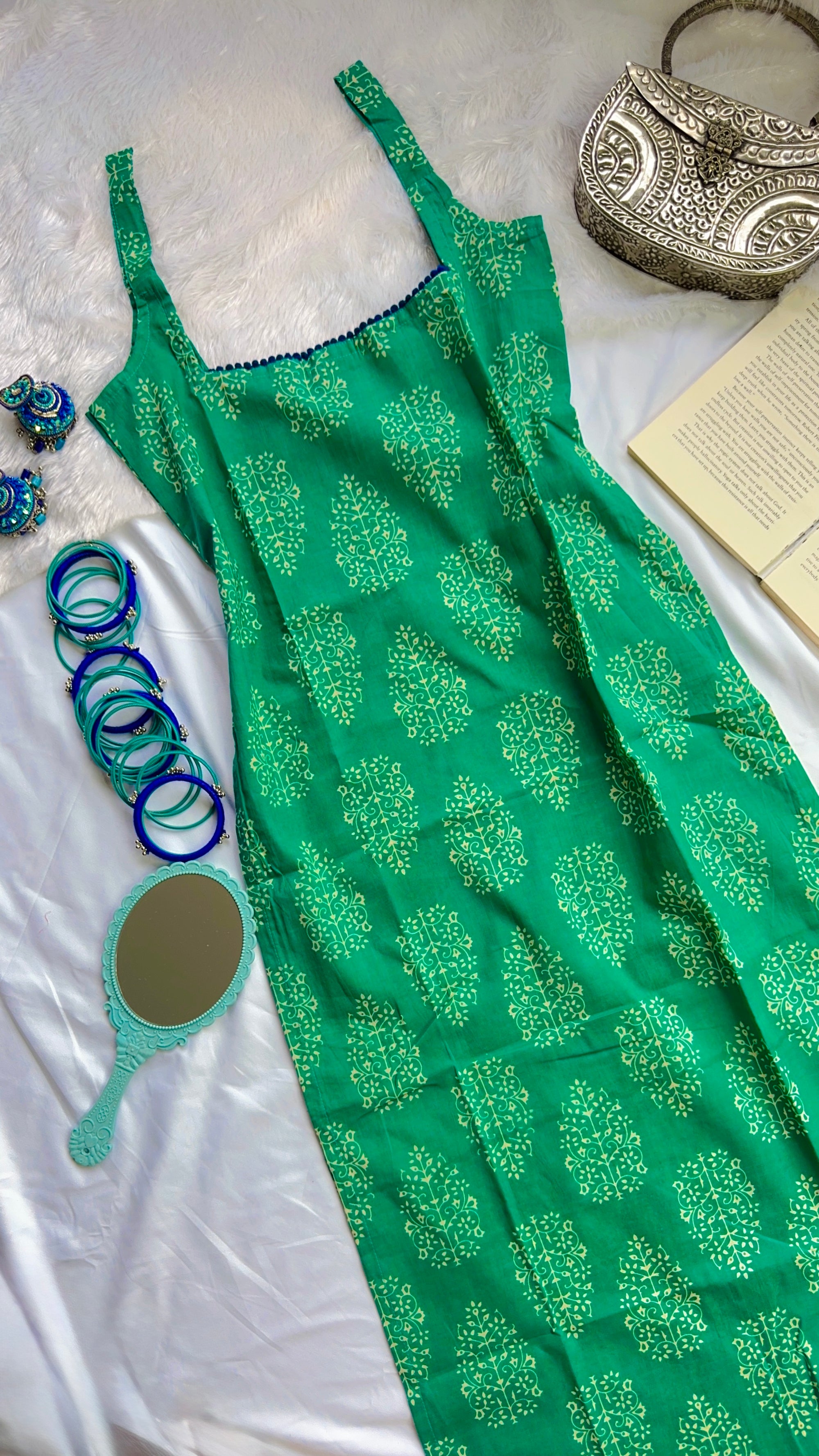 green big butta long lurti